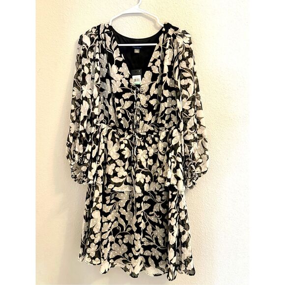 NWT Tommy Hilfiger Women's Balloon Sleeve Tie Front Floral chiffon Print Dress - Picture 8 of 11